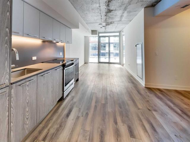 408 - 15 Baseball Pl