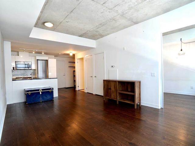 406 - 1201 Dundas St E