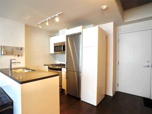 406 - 1201 Dundas St E