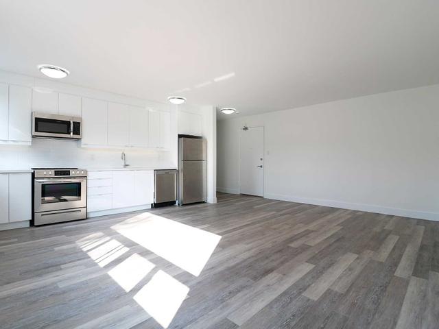 202 - 257 Torrens Ave