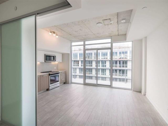 920 - 15 Baseball Pl