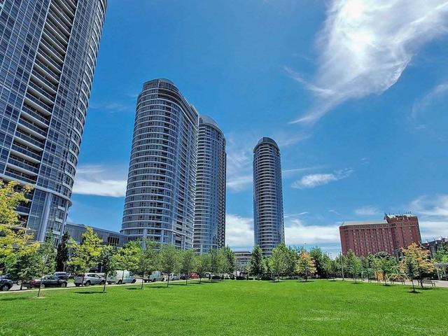 2018 - 181 Village Green Sq