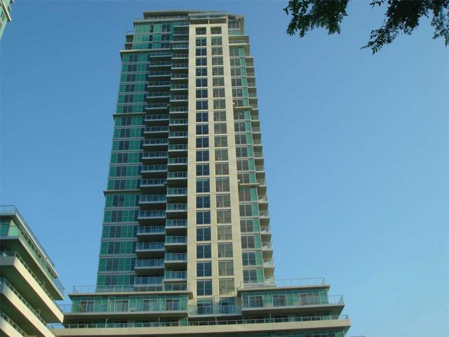 910 - 60 Town Centre Crt