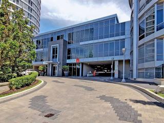 1101 - 151 Village Green Sq