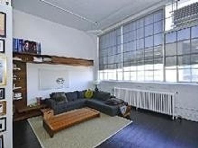 505B - 245 Carlaw Ave