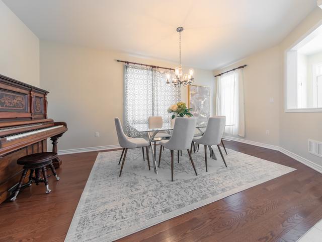 101 Erskine Dr