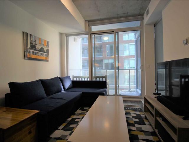 416 - 15 Baseball Pl