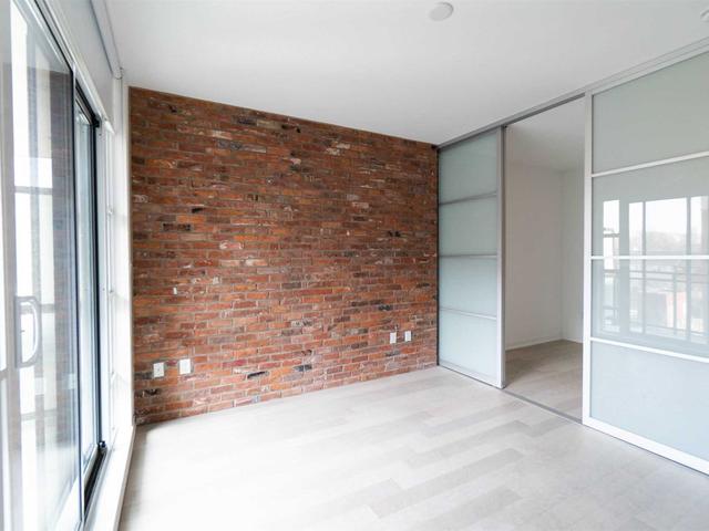 410 - 88 Colgate Ave