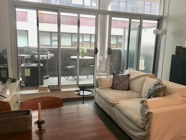 410 - 233 Carlaw Ave