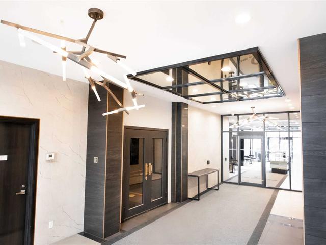 217 - 1190 Dundas St E