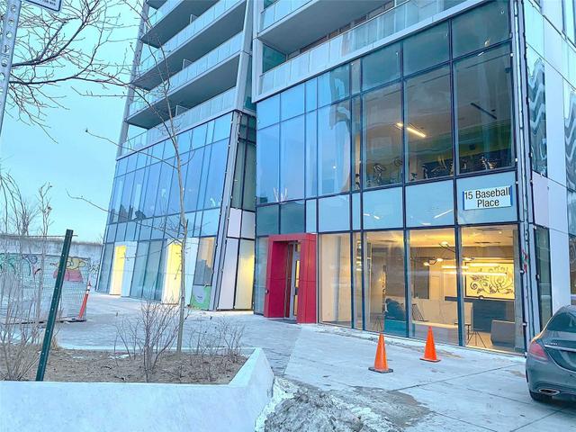 706 - 15 Baseball Pl