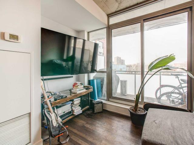 306 - 630 Queen St E