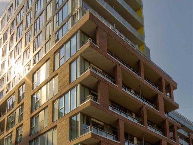 325 - 30 Baseball Pl