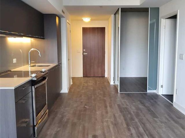 325 - 30 Baseball Pl