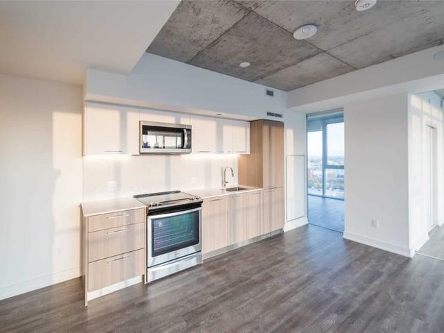 1707 - 15 Baseball Pl