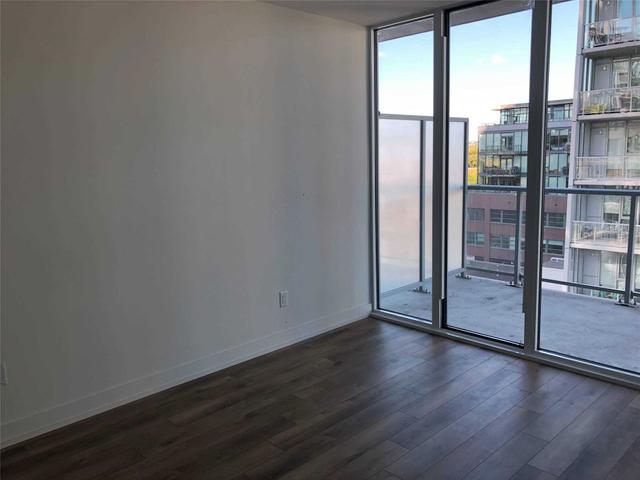 602 - 15 Baseball Pl