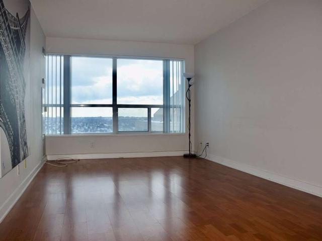 2708 - 36 Lee Centre Dr