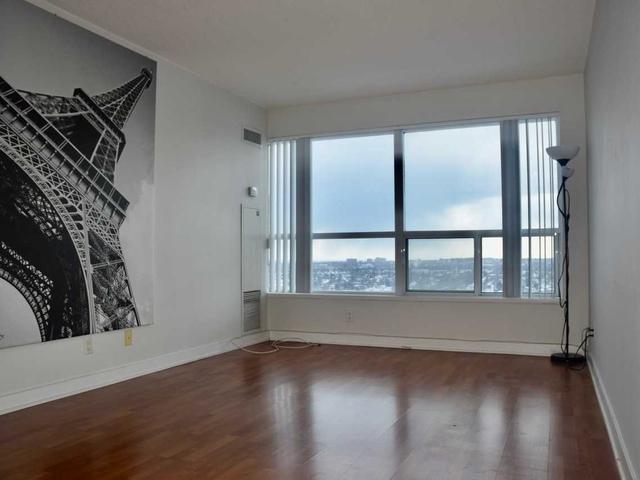 2708 - 36 Lee Centre Dr