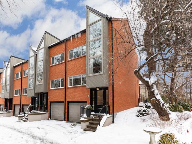 1 - 155 Woodbine Ave
