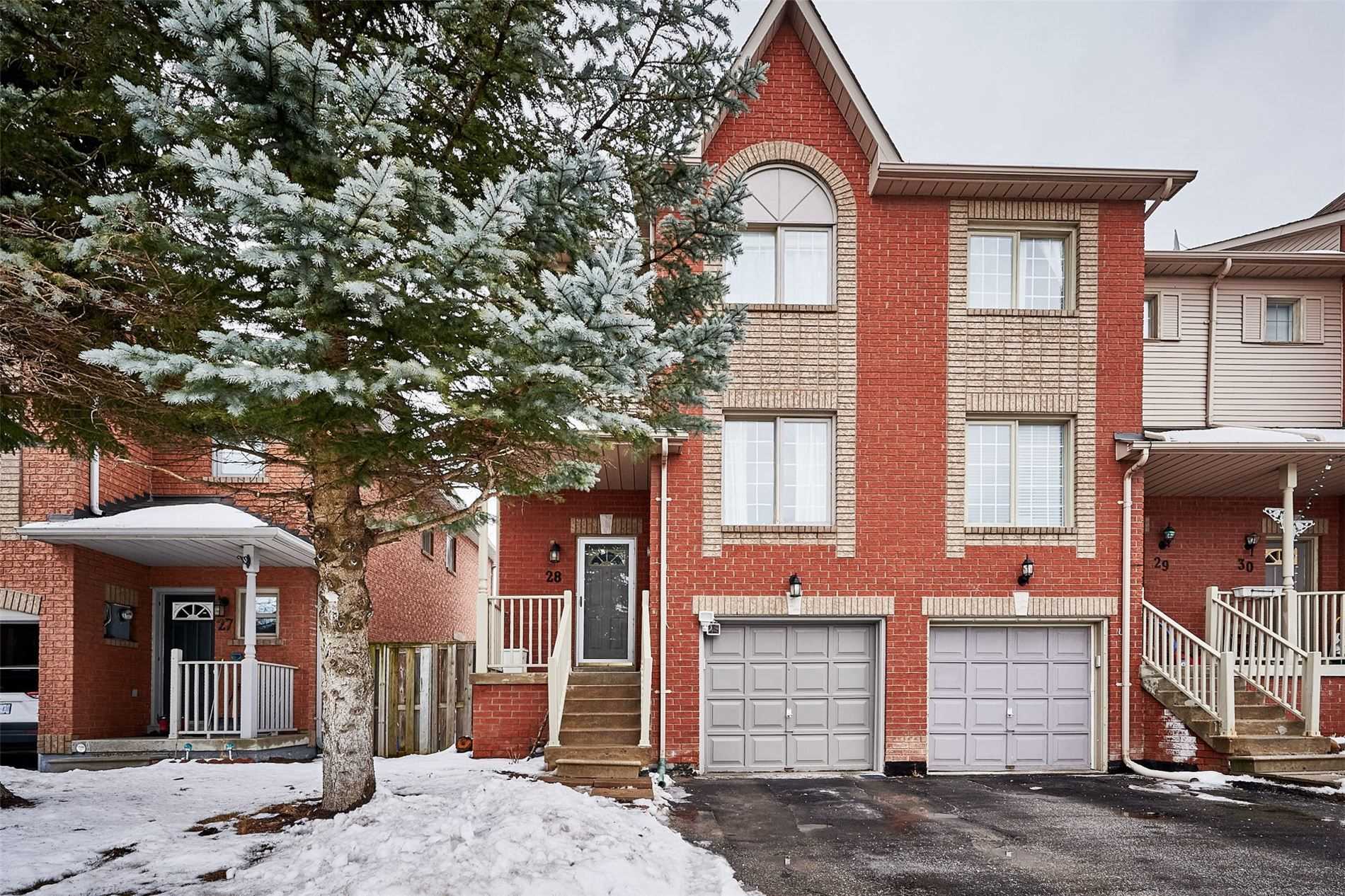 28 1867 Kingston Rd, Pickering For Sale 689,000 Condos.ca