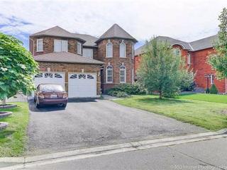 13 Freeston Cres