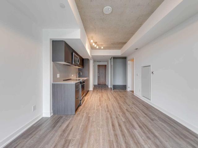 623 - 30 Baseball Pl