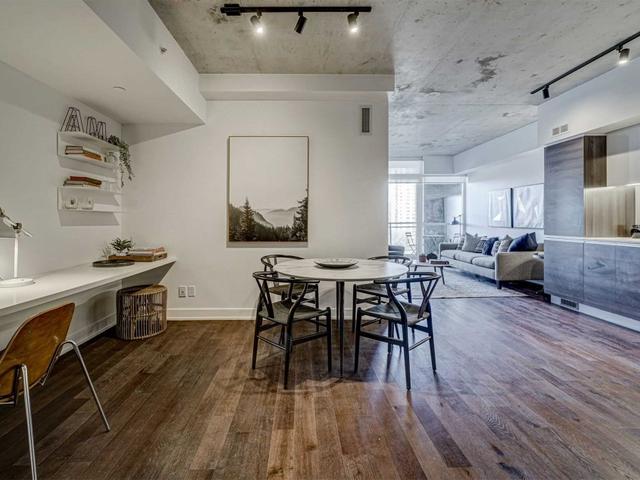 722 - 1190 Dundas St E