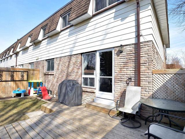 2 - 1300 Oxford St