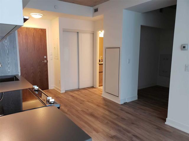 306 - 30 Baseball Pl