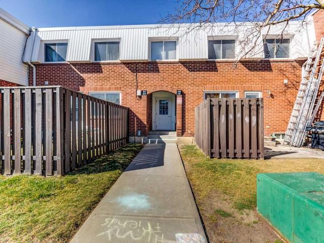 98 - 1010 Glen St