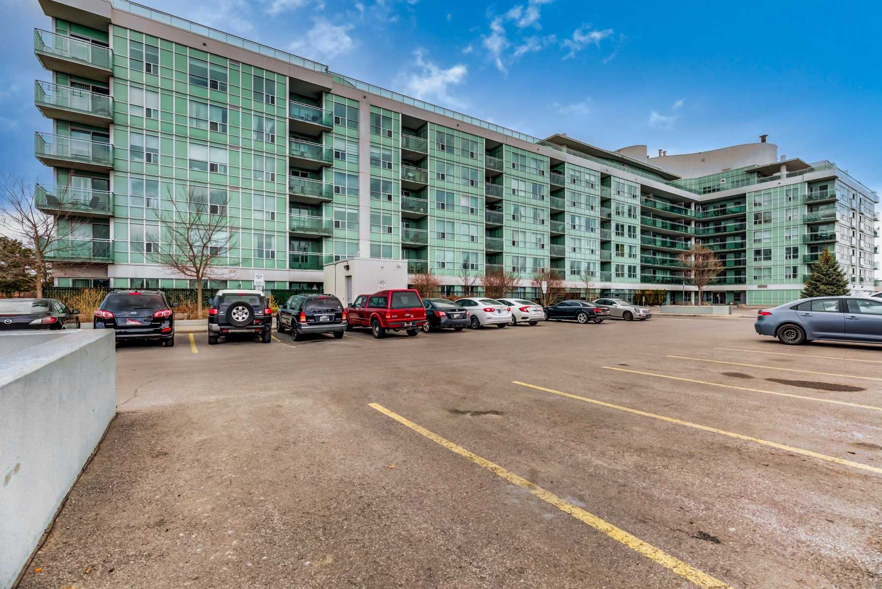 125 60 Fairfax Cres, Toronto Sold Conditional, E5166953 Condos.ca