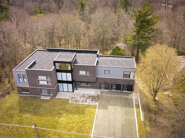 5 Bellehaven Cres
