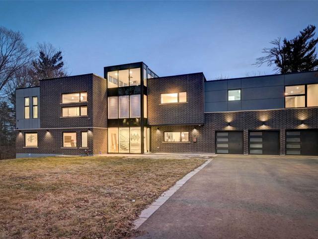 5 Bellehaven Cres