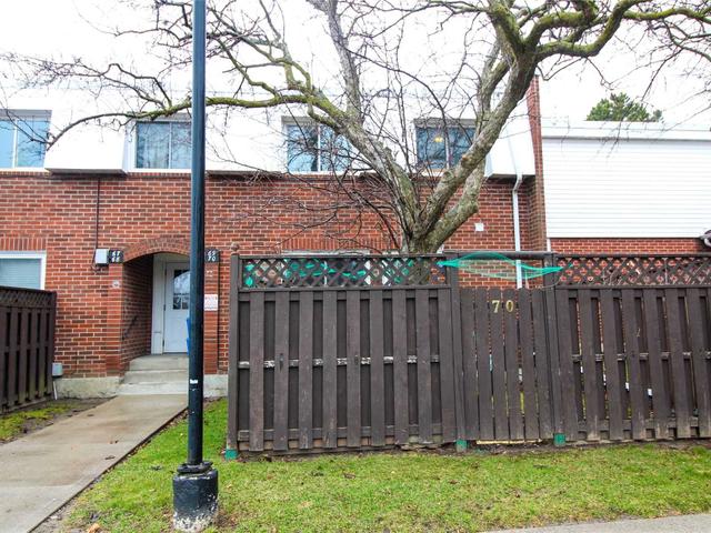 70 - 1010 Glen St