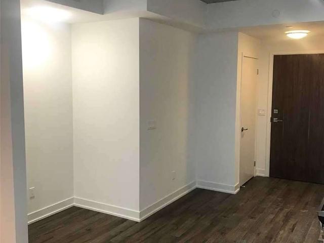 416 - 15 Baseball Pl