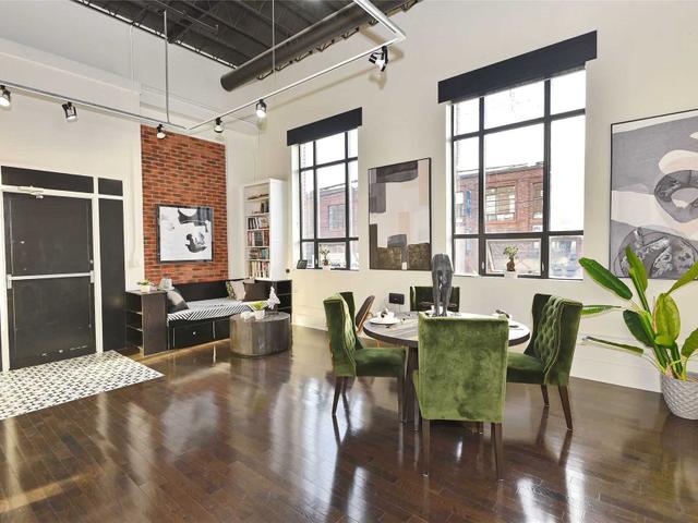 102B - 245 Carlaw Ave