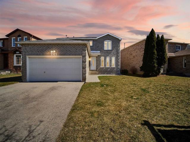 2371 Strathmore Cres