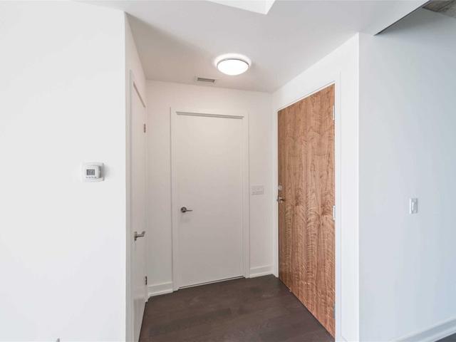 1406 - 15 Baseball Pl