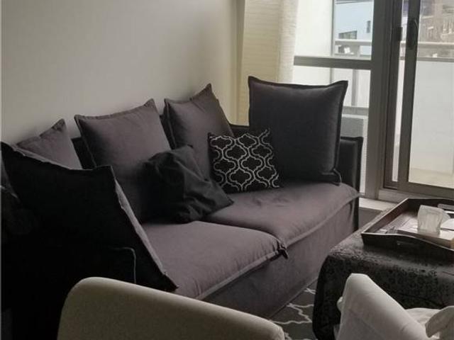 407 - 630 Queen St E