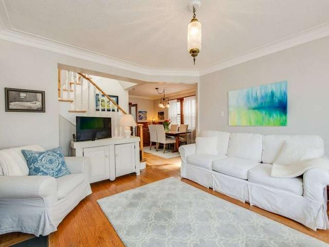 144 Silver Birch Ave