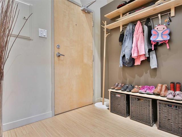 201 - 1852 Queen St E