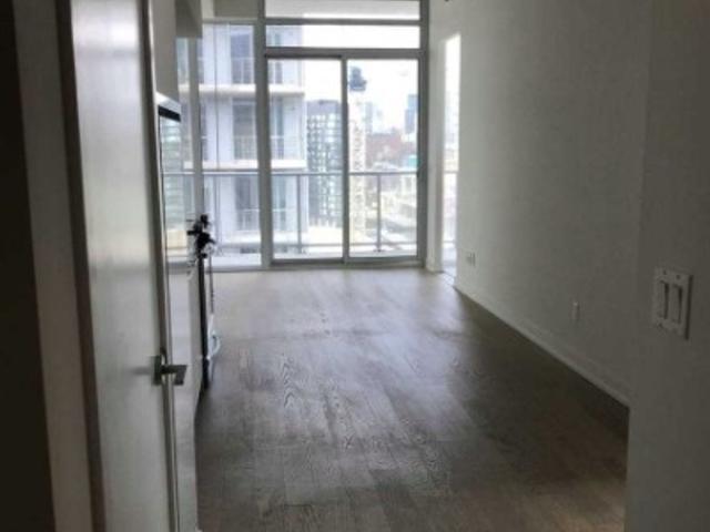 1210 - 25 Baseball Pl