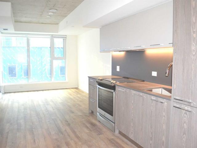 410 - 30 Baseball Pl