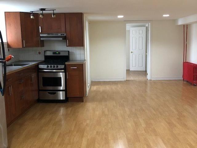 Unit G - 1342 Pape Ave