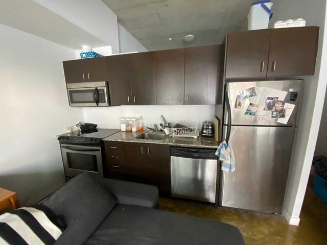 417 - 201 Carlaw Ave