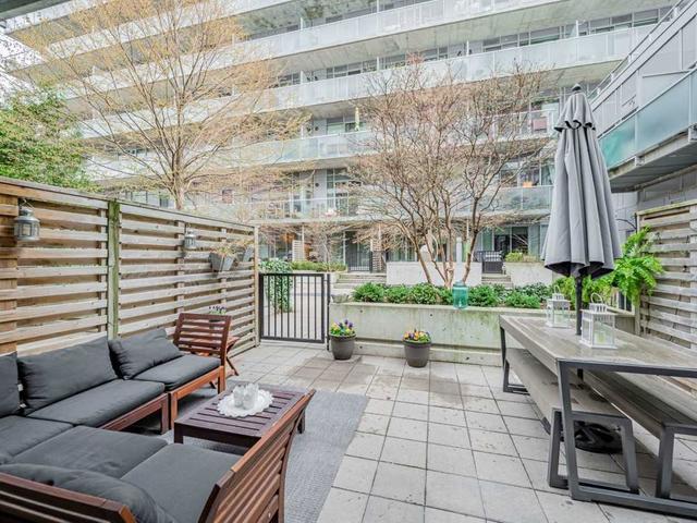 142 - 201 Carlaw Ave