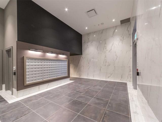 411 - 25 Baseball Pl