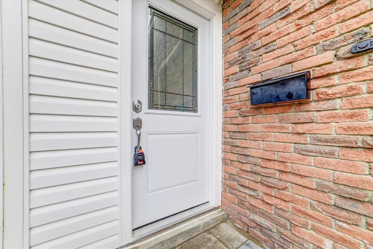 75 Lowry Sq, Scarborough Sold, E5203965 Condos.ca