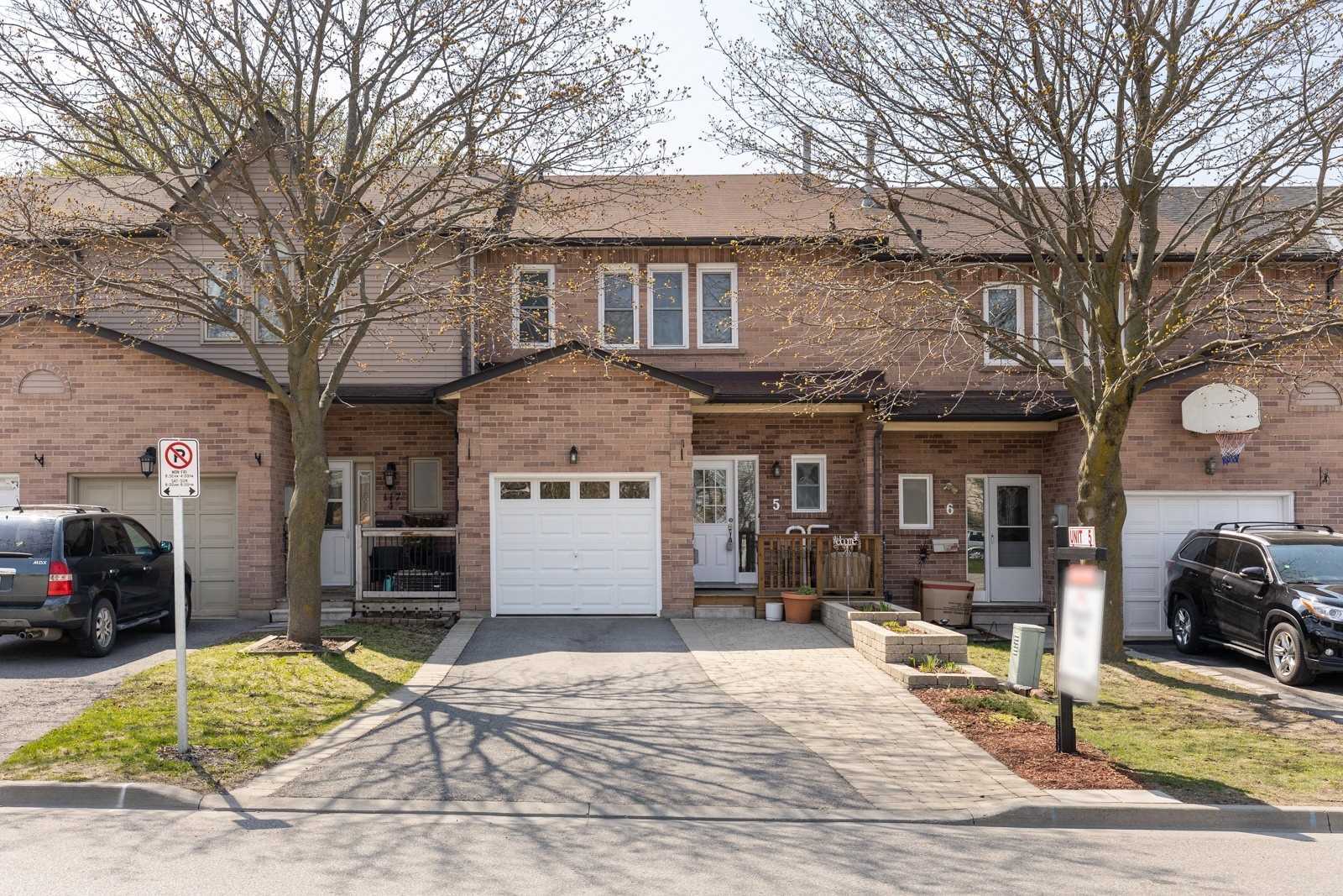 5 - 117 Watson St W, Whitby | Sold, E5208053 | Condos.ca