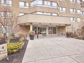 1504 - 4 Park Vista Dr